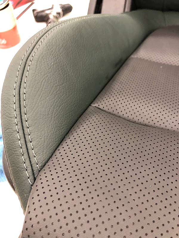 Перетяжка салона Перетяжка салона