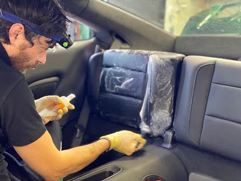 Химчистка салона автомобиля Химчистка салона автомобиля