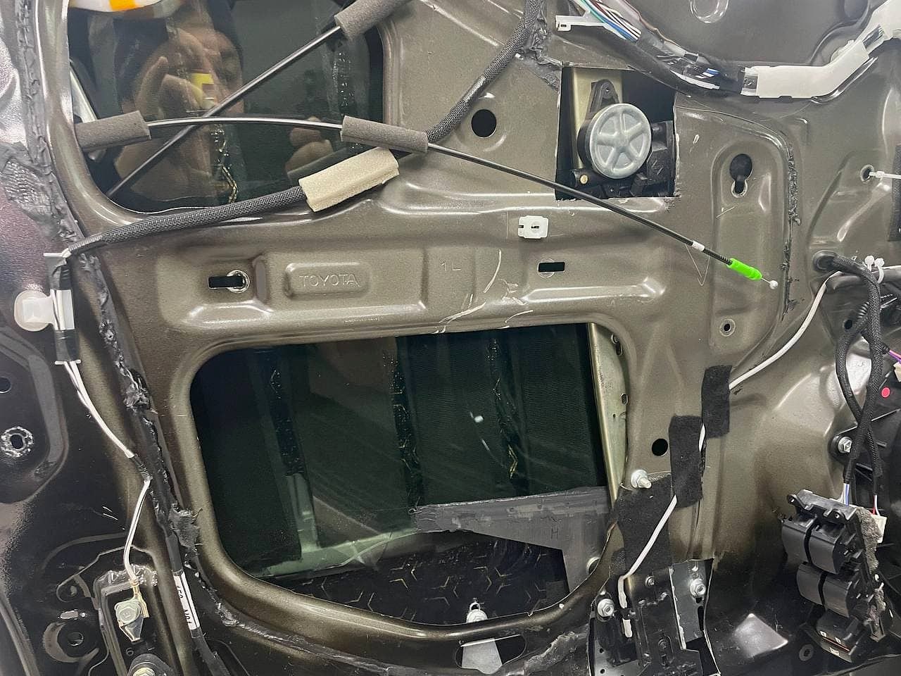 Двойные стёкла с тонировкой Двойные стёкла с тонировкой